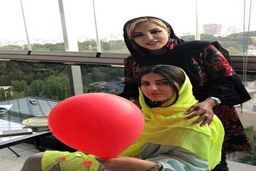 عکس باورنکردنی از مادر خیلی جوان هلیا امامی در رستوران لاکچری /تشخیص مادر و دختر سخت شد +عکس جنجالی