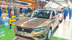 ادامه سقوط قیمت خودروهای محبوب ایران خودرو | این خودرو پرحاشیه مونتاژی ۱۲۰میلیون تومان ارزان شد