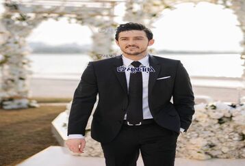 کافه گردی «سردار آزمون» و همسرش +عکس