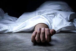 تصاویری از اقدام وحشتناک زن شیرازی یک محله را دچار وحشت کرد | آخرین وضعیت زن میانسال شیرازی