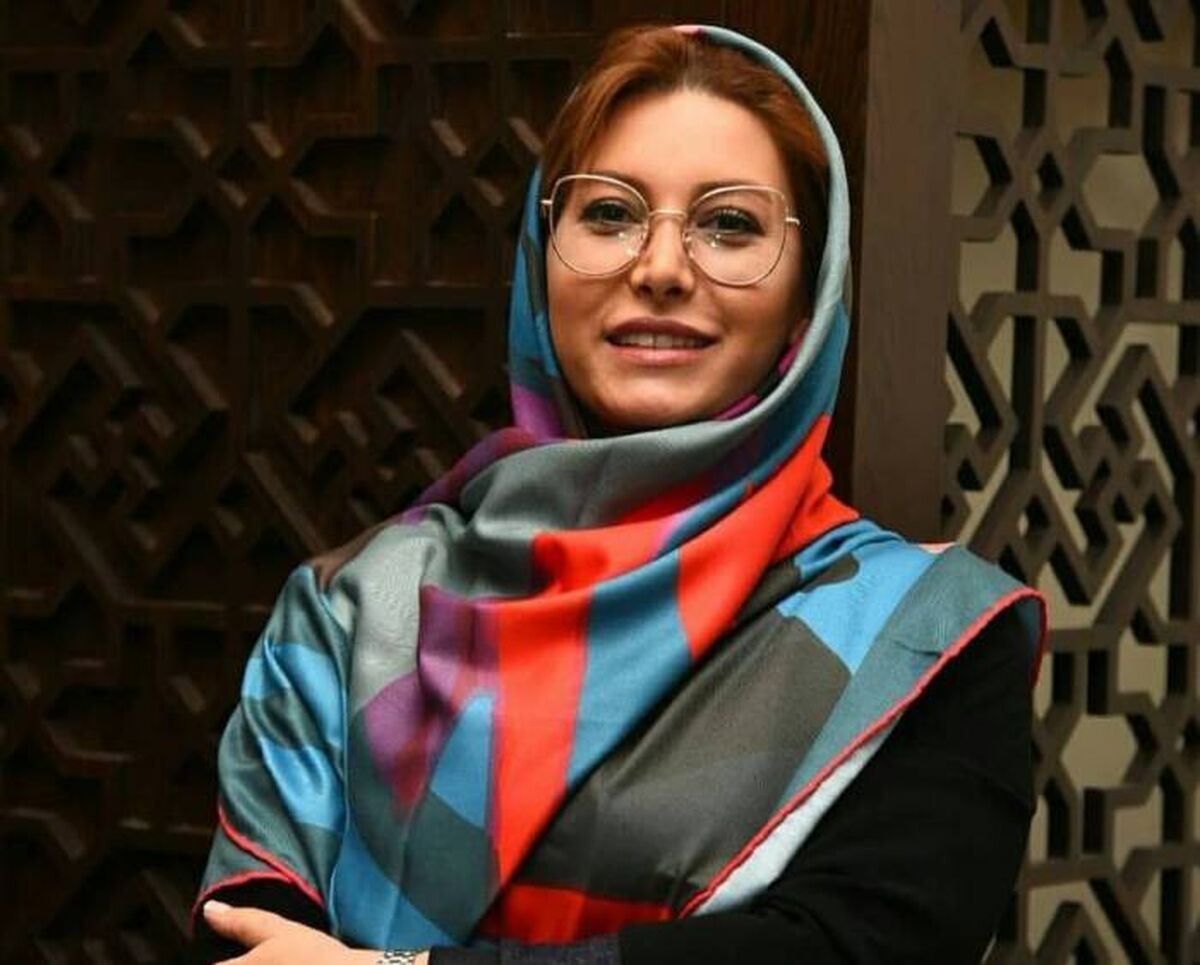 زندگینامه فریبا نادری 