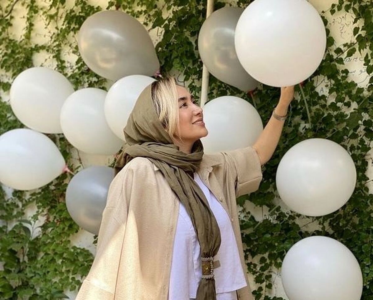 عکس جنجالی بهاره افشاری پشت موتور کامبیز دیرباز درخیابان های تهران +عکس
