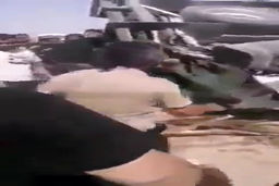 تصاویری از تصادف مرگبار در جاده کوت بغداد |  کشته و زخمی شدن ۱۶ زائر ایرانی