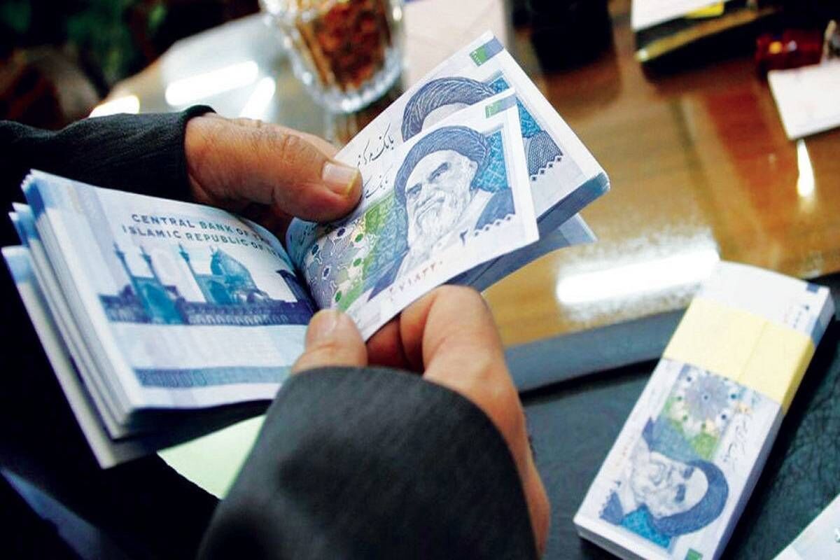 خبر مهم درباره افزایش حقوق کارگران | حقوق کارگران با حقوق کارمندان دولتی متناسب شد!؟ | کف حقوق سال آینده چند؟