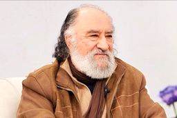 داریوش ارجمند: وقتی ویلن خریدم، پدرم گفت غلط کردی+فیلم لو رفته 