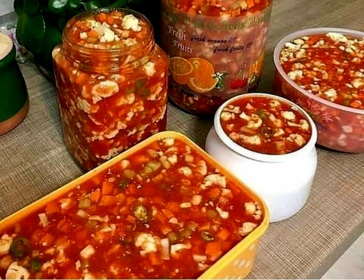 طرز تهیه یک ترشی خاص با کلم و بادمجان