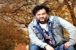 سیزده به در متفاوت مهراب قاسم‌ خانی در کنار بتمن و سوپرمن!+عکس