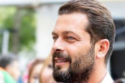 رونمایی پژمان بازغی از پدر بازیگرش!+عکس