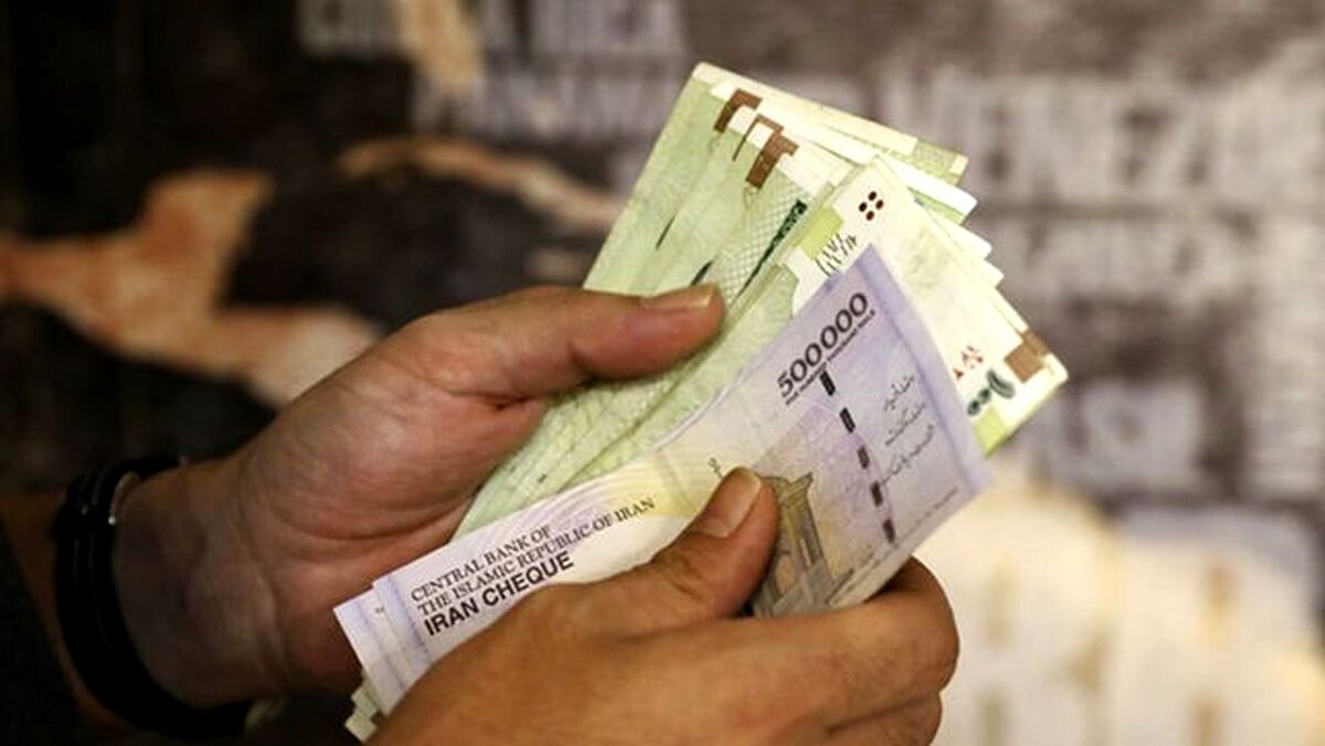 خبر فوری/میزان عیدی بازنشستگان و کارکنان دولت چقدر شد؟ 