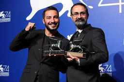 آیا نوید محمدزاده ممنوع الکار شده؟