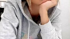 عکس شاهرخ استخری در تاریکی شب همه را متعجب زده کرد/ این زن کنار شاهرخ استخری کیست!؟+عکس خبرساز