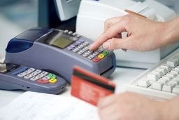 خبر مهم درباره دریافت  کارمزد از تراکنش ها | منتظر بانک اصناف باشید 