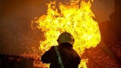 تصاویر وحشتناک از آتش‌سوزی کارخانه مواد شوینده در قم/ ۴ نفر فوت شدند