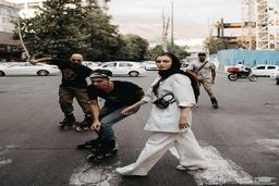 شغل دوم بهنوش طباطبایی بعد از طلاق از مهدی پاکدل/بهنوش طباطبایی پست دولتی گرفت؟ +عکس اولین روزکاری