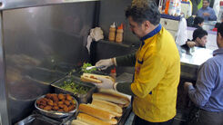 فلافل هم لاکچری شد | ضرر ۳۰ درصدی رستوران داران