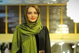 عکس بهنوش طباطبایی در مزون لباس