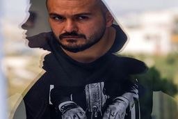 عکس میلاد کی‌مرام در کنار خانواده رحمتی لو رفت!+عکس دیده نشده 