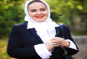 تصویر جنجالی بهاره رهنما در خیابان | گل فروشی بهاره رهنما در خیابان لو رفت! 