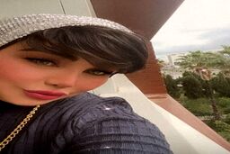 بهنوش بختیاری در خانه 