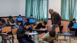 دستگیری ۲ فروشنده تجهیزات تقلب در امتحان