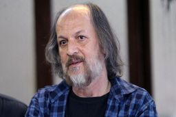 عکس امین تارخ و همسرش حاشیه ساز شد