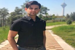 عکس دیده نشده امیرحسین آرمان با تیپ منشوری 