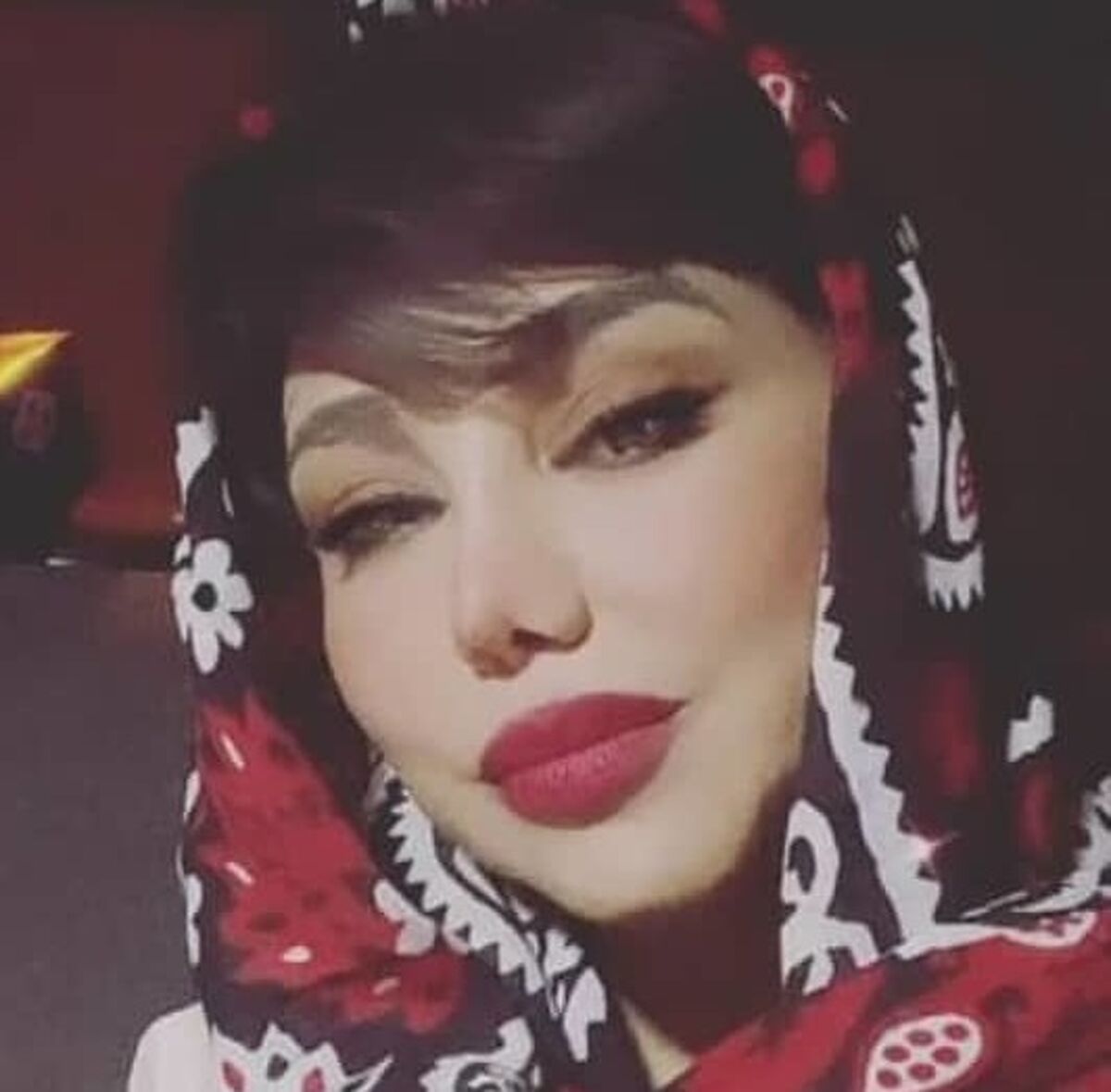 بهنوش بختیاری بی هوش داخل کمد  پیدا شد/لباس عجیب بهنوش بختیاری در کمد لباس همه را شوکه کرد!؟ +عکس لو رفته
