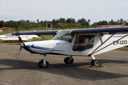 اولین تصویر از خلبان هواپیمای آموزشی که در کرج سقوط کرد | دانشجو و معلم هر دو جان باختند