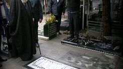 حضور رهبر انقلاب بر مزار شهید «آرمان علی‌وردی» +عکس