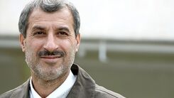 فیلم دیدنی از بیرون انداختن زورکی مایلی کهن از زمین/من عصبانی نیستم! 