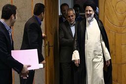 رئیسی : تورم ۳۲۰٪ در هشت سال قابل قبول نیست / بیش از ۵ میلیون بیکار داریم