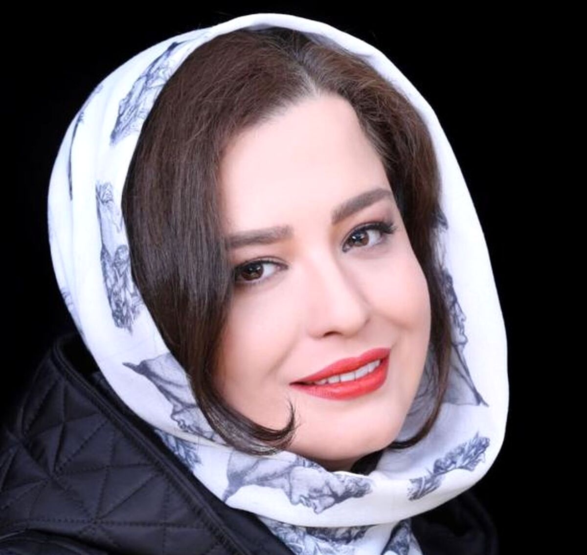 عکس دیده نشده مهراوه شریفی نیا کنار پسر جوان حاشیه ساز شد