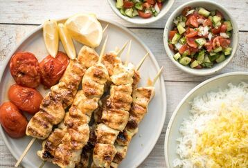 طرز تهیه جوجه کباب چوبی به ساده ترین روش | چرا جوجه‌ها خوب رنگ نمی‌گیرد؟