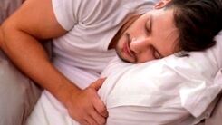با این ترفند در خواب هم وزن کم کنید | تاثیر شگفت انگیز درست خوابیدن روی لاغری 