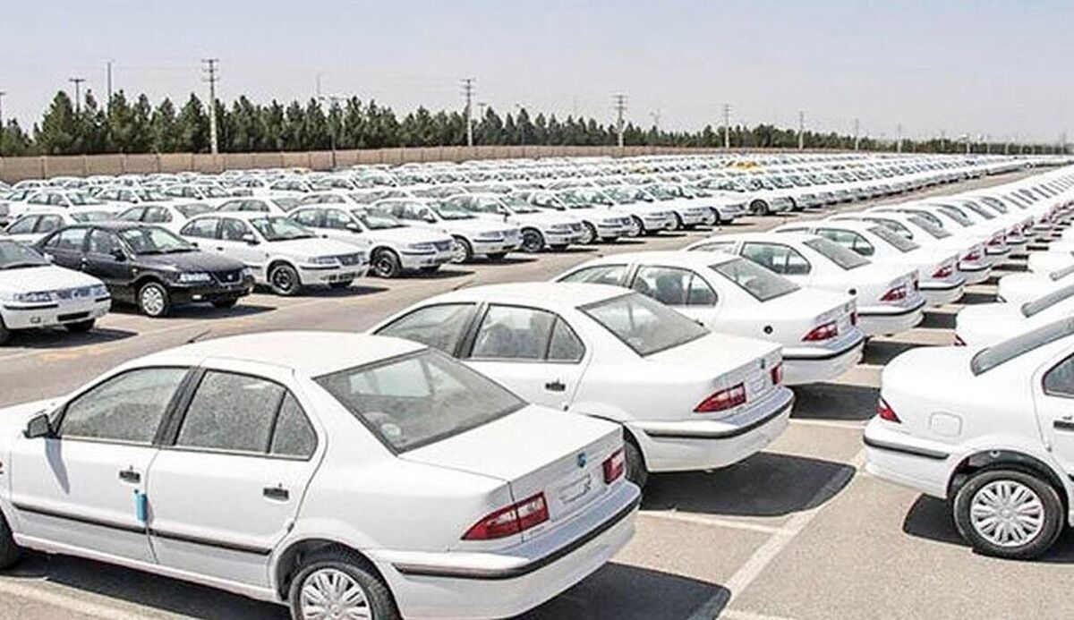 قیمت خودرو در بازار آزاد امروز ۱۷ اردیبهشت/منتظر ارزان شدن خودرو باشیم؟