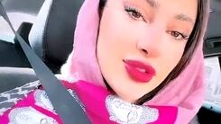 عکس مشکوک ترلان پروانه در ماشین لاکچری سوژه شد+عکس