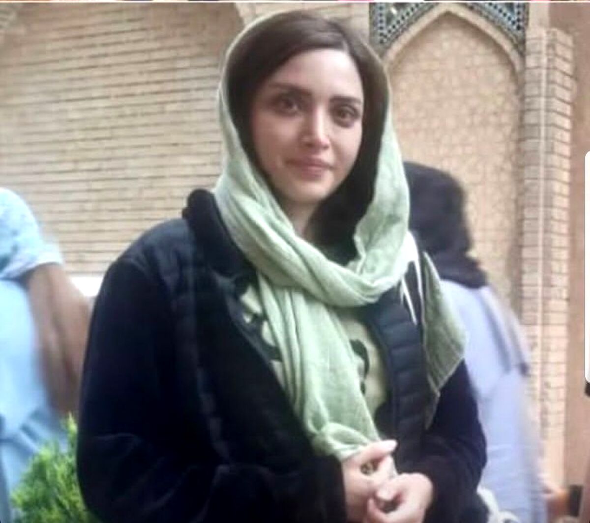 تصویر جدید بهنوش طباطبایی در آلمان | مهاجرت بهنوش طباطبایی به خارج  بعد از چهره جنجالی اش در مراسم ختم +عکس 
