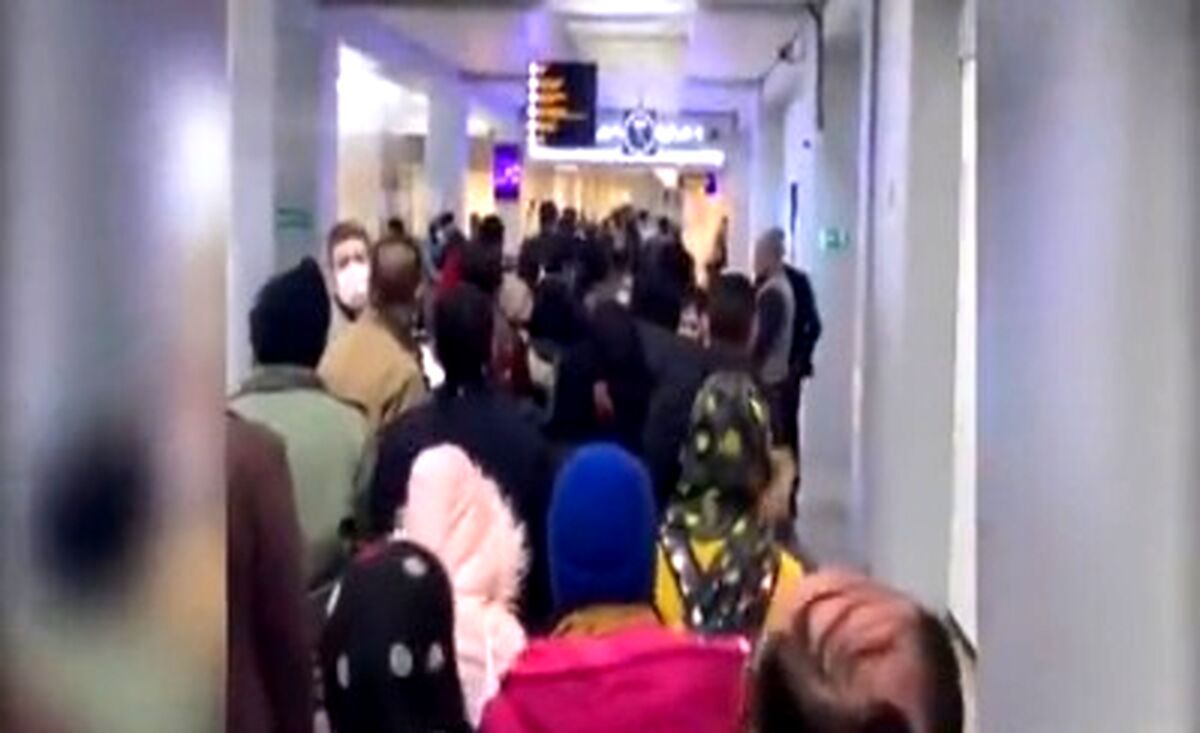  وضعیت وحشتناک ورود مسافران به ایران در فرودگاه امام+فیلم 