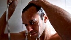 دیگه برای خرید شامپوهای ریزش مو هزینه سنگین ندهید | در خانه شامپ پر پشت کننده مو بسازید