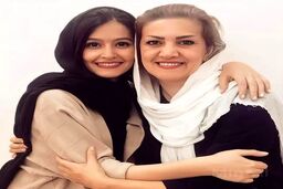 خواستگاری رفتن پردیس احمدیه برای پدرش | پردیس احمدیه چه زن جوونی را برای پدر در نظر گرفته ببینید +فیلم