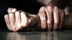 رفتارهای زشت و کثیف پسر با نامادری بی‌گناهش!