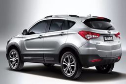 خبر مهم برای مشتریان ایران خودرو | قیمت خودروی جدید هایما ۷X در بازار 