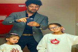 رونمایی شاهرخ استخری از پسرش | حسادت عجیب نبات دختر شاهرخ استخری به بچه +عکس خبرساز