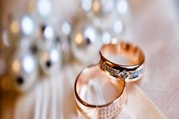 ماجراهای عجیب و غریب وام ازدواج+ فیلم داغ 