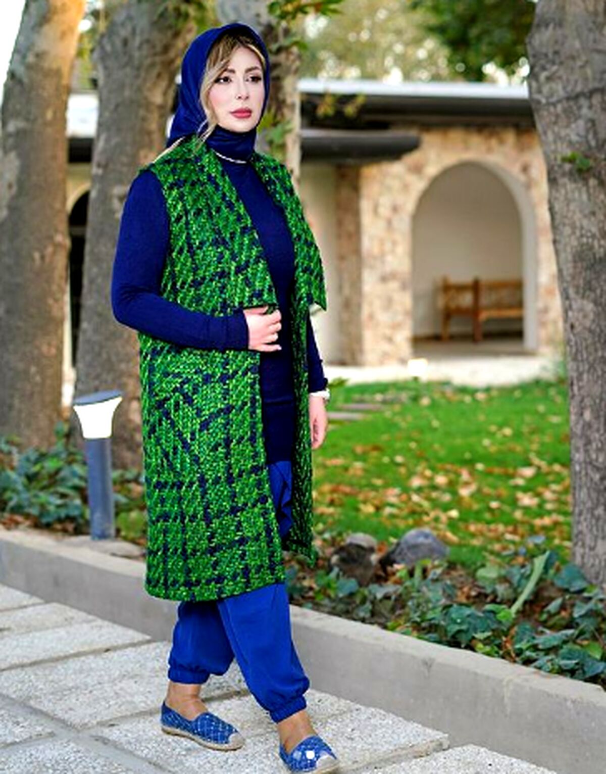 نیوشا ضیغمی با تیپ میلیونی به استقبال پاییز رفت+عکس