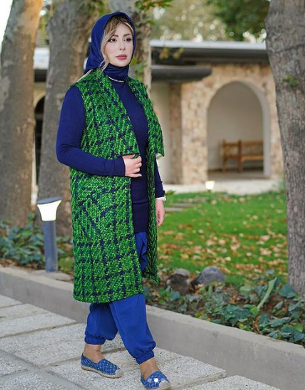 نیوشا ضیغمی با تیپ میلیونی به استقبال پاییز رفت+عکس