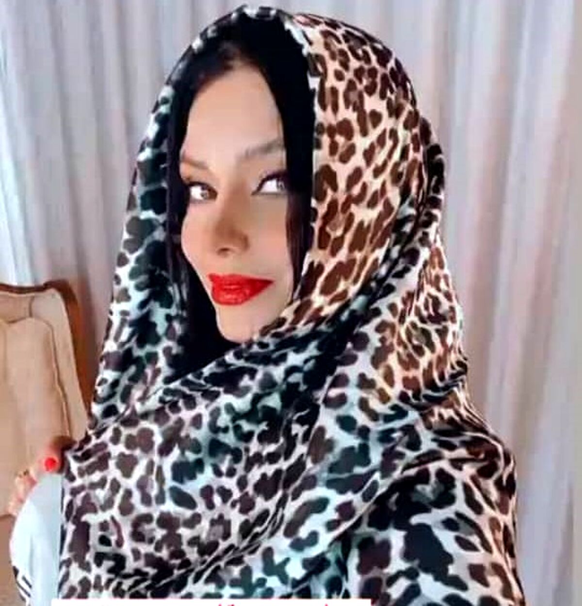 گردش صبا راد در ترکیه| فخرفروشی به بهانه جشن تولد مانی رهنما +عکس