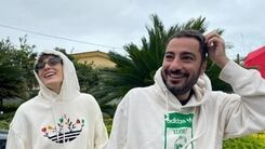 لباس اجق وجق همسر بازیگر نوید محمدزاده در مهمانی/عکس دورهمی نوید محمدزاده در خانه میلیاردی امین حیایی با سرآشپز!؟ +عکس جنجالی