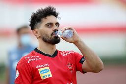 حرکت عجیب کاپیتان پرسپولیس در جشن ازدواج اش! | شادی جالب فوتبالی امید عالیشاه + فیلم