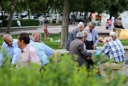 خبر غافلگیر کننده برای بازنشستگان | افزایش حقوق بازنشستگان در فروردین ماه | واریزی ۱۰ میلیون تومانی با همسان سازی  حقوق ها اعمال می شود